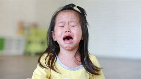Pagsusuka sa Mga Bata: 5 Bagay na Dapat Mong .